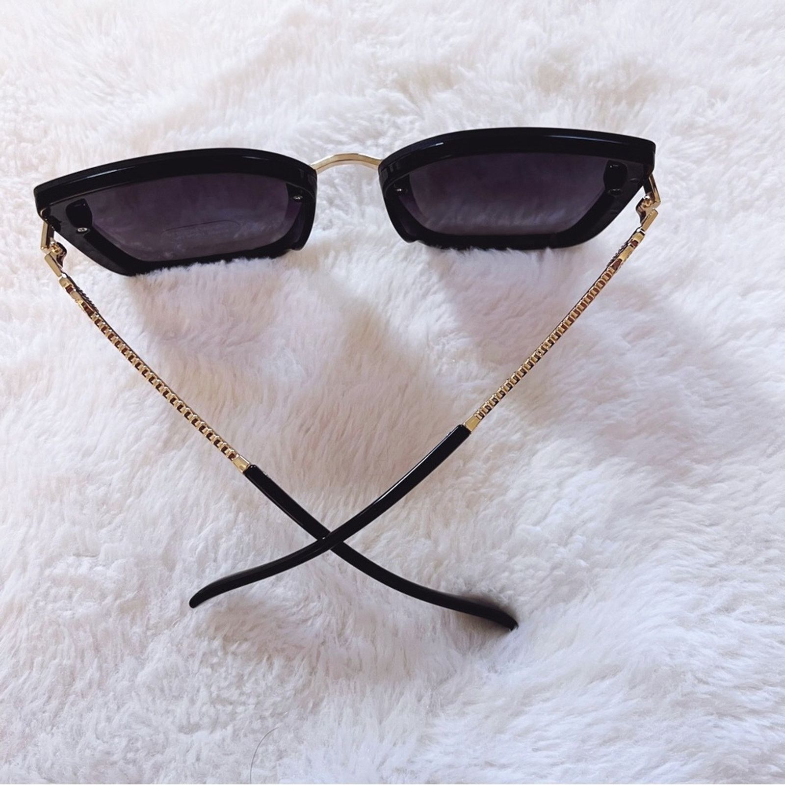Other Gia Black Elegant Chain Link Oversized Sunglasses Size ONE SIZE - 6 Thumbnail
