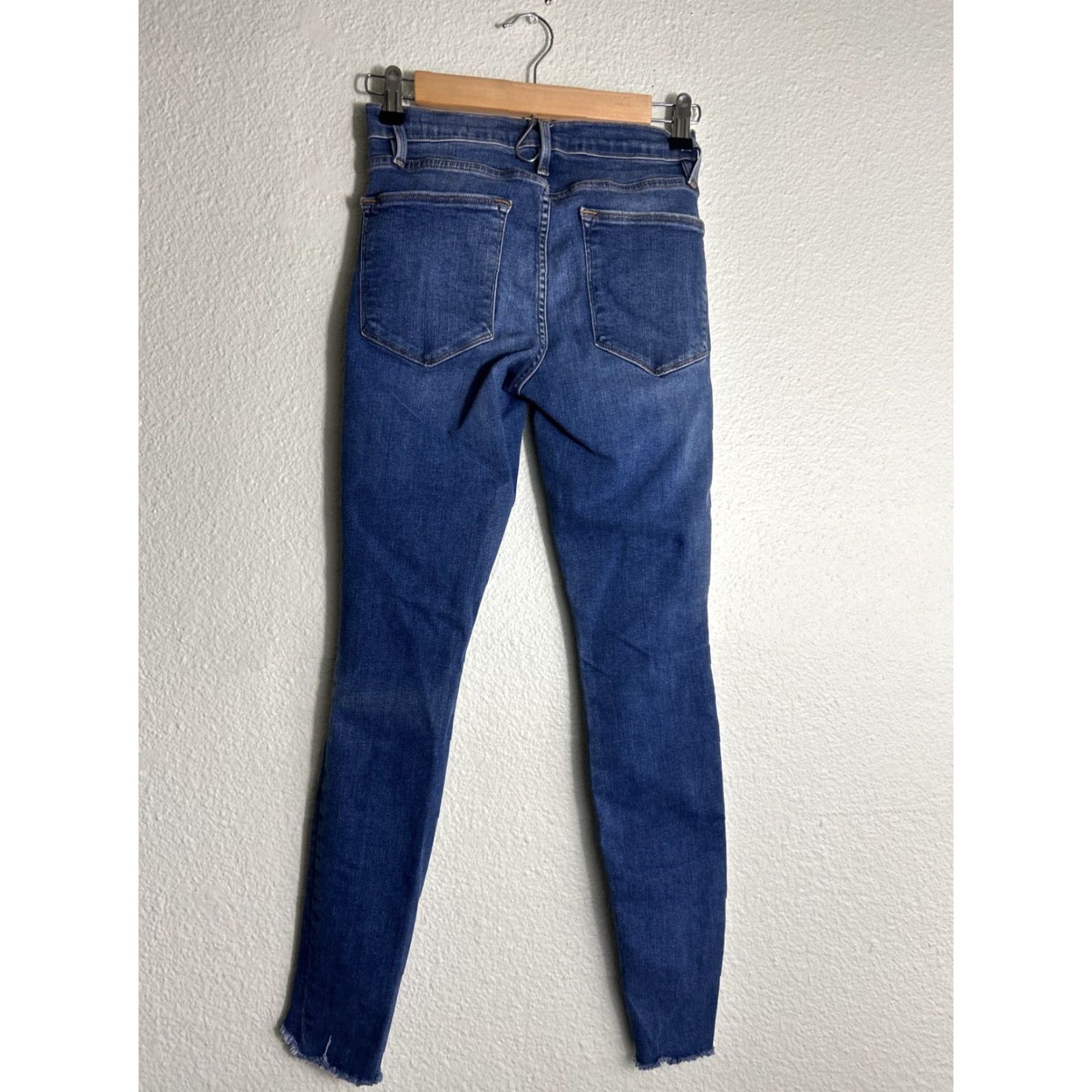 Frame FRAME Le High Skinny Triangle Raw Hem Seabright Dark Wash Jeans 26 Distressed Women Skinny Denim" Size ONE SIZE - 7 Thumbnail