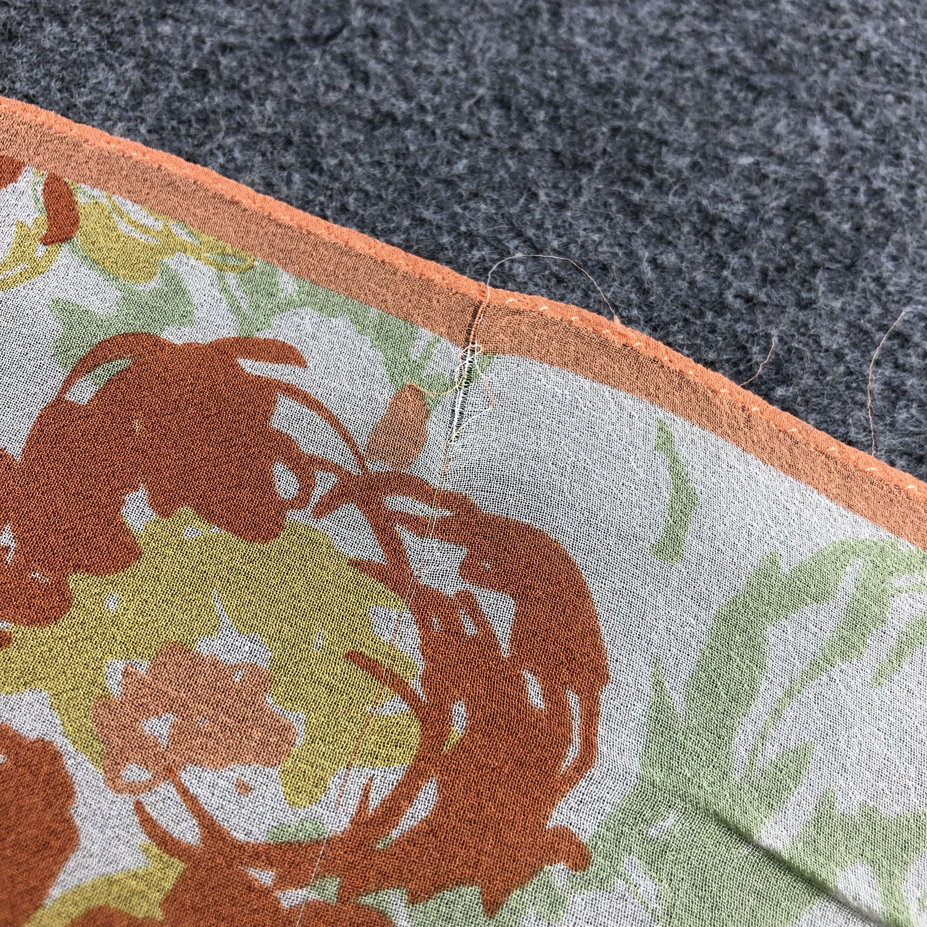 Hanae Mori Hanae Mori Floral Silk Scarf M1367 Size ONE SIZE - 7 Thumbnail