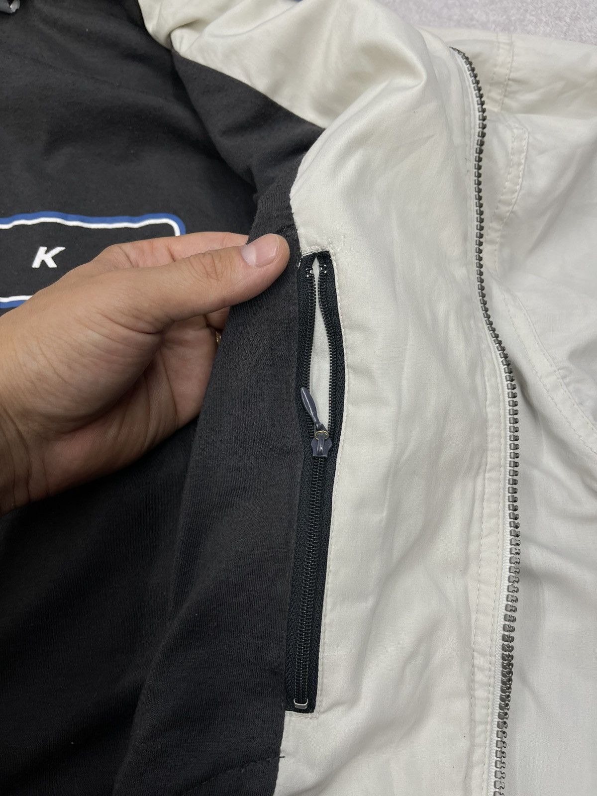 Nike Vintage Nike Jacket Beige Drill Big Logo y2K ACG TN Size US XL / EU 56 / 4 - 16 Thumbnail