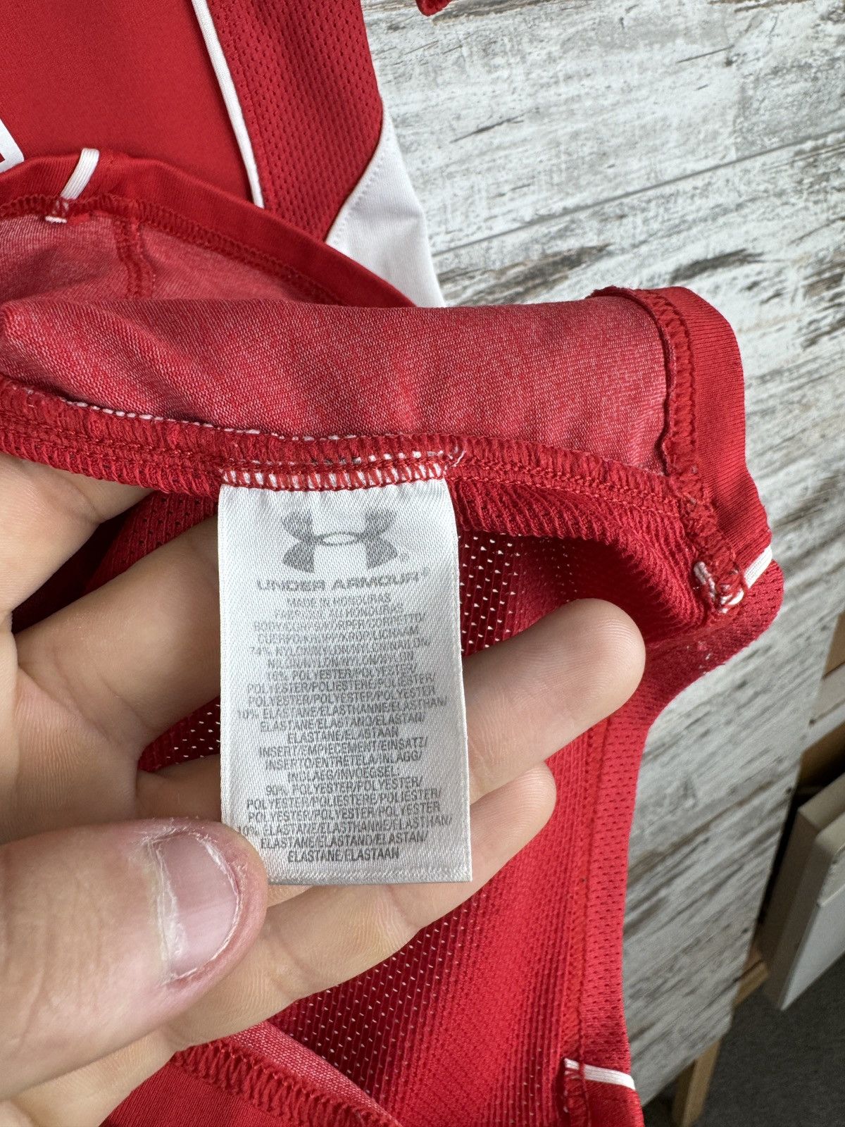 Under Armour Mens Vintage Wales Henson 12 Home rugby union shirt jersey Size US S / EU 44-46 / 1 - 9 Thumbnail