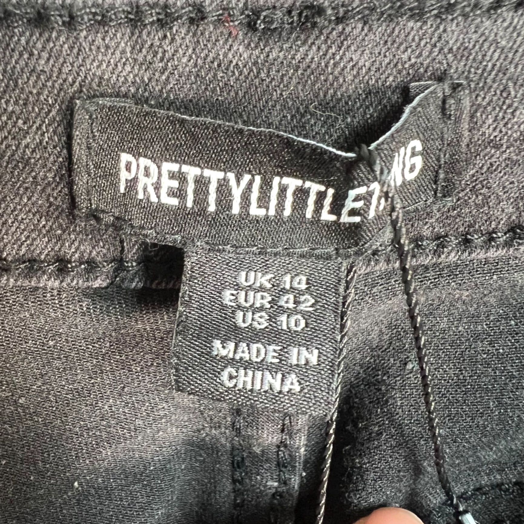 PrettyLittleThing PrettyLittleThing Black Distressed Flared Jeans Womens Size 10 NEW! (Regular Fit) Size 32" / US 10 / IT 46 - 3 Thumbnail