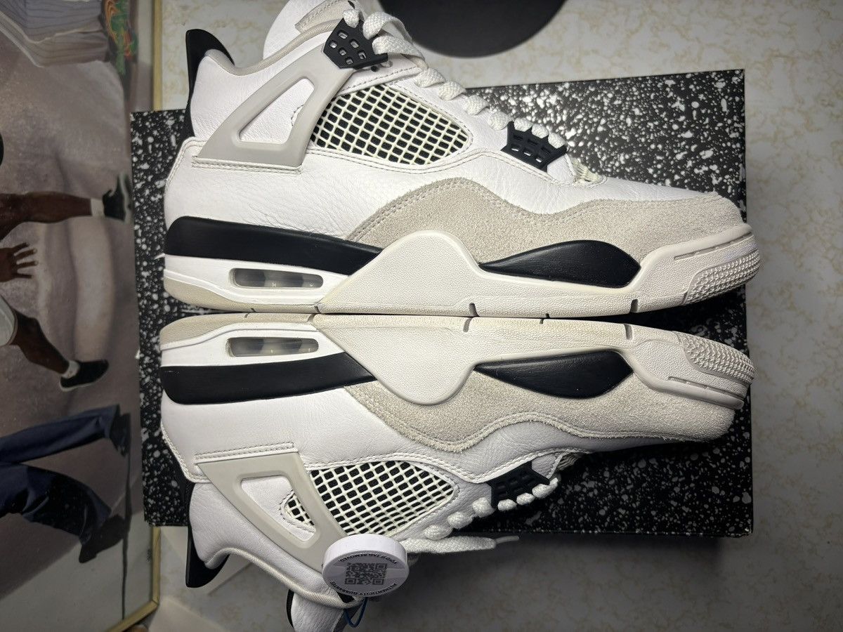 Jordan Brand Jordan Retro 4 “military black” Size US 9.5 / EU 42-43 - 4 Thumbnail