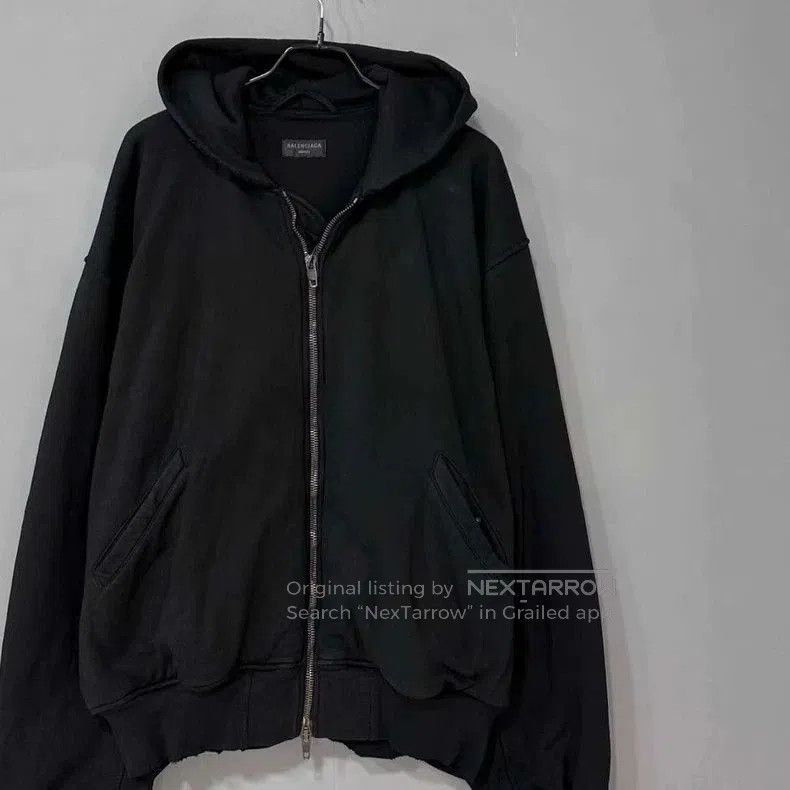 Balenciaga Balenciaga 24FW Reverse Logo Zip Hoodie. Size US S / EU 44-46 / 1 - 2 Thumbnail