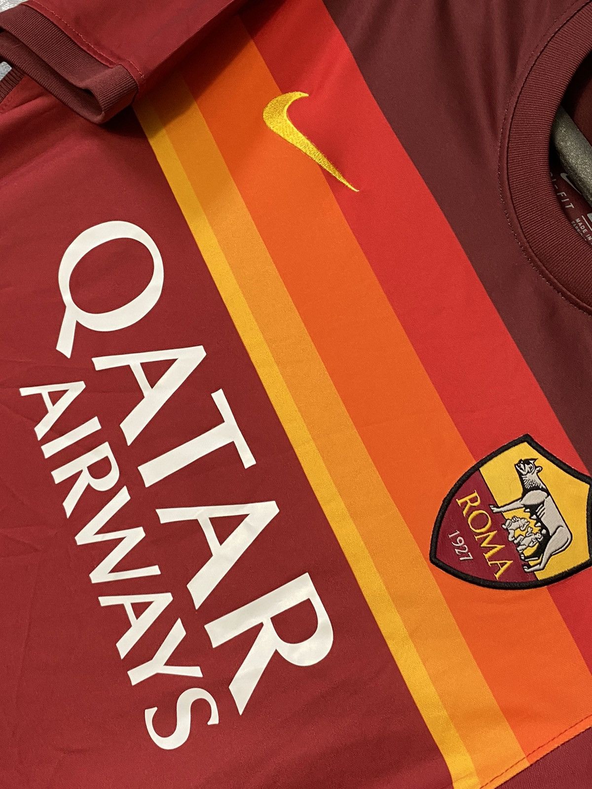 Nike 2020 Nike Roma Home Soccer Jersey Qatar Airways Size US M / EU 48-50 / 2 - 5 Thumbnail