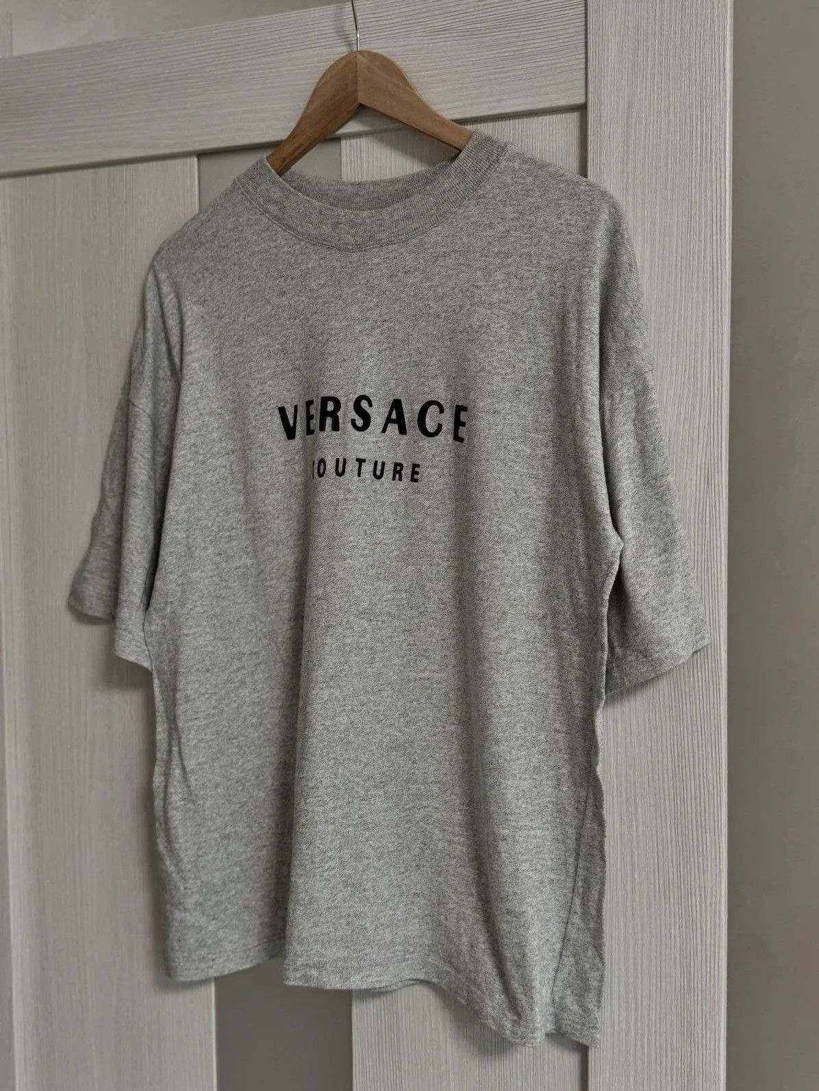 Versace Versace Jeans Couture Vintage tee t-shirt center logo Size US L / EU 52-54 / 3 - 5 Thumbnail