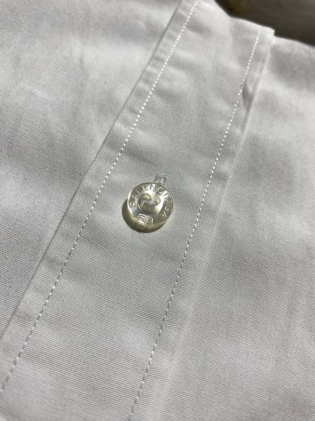 Balenciaga Balenciaga rare luxury shirt Size US M / EU 48-50 / 2 - 10 Thumbnail