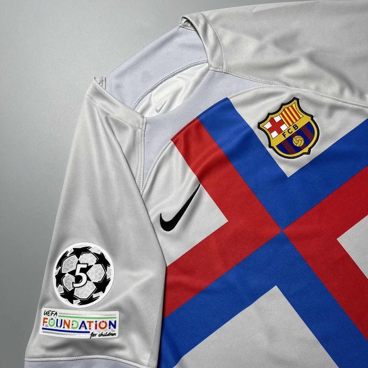 Nike × Vintage BARCELONA NIKE 2022/2023 SOCCER THIRD JERSEY #9 LEWANDOWSKI Size US S / EU 44-46 / 1 - 4 Thumbnail