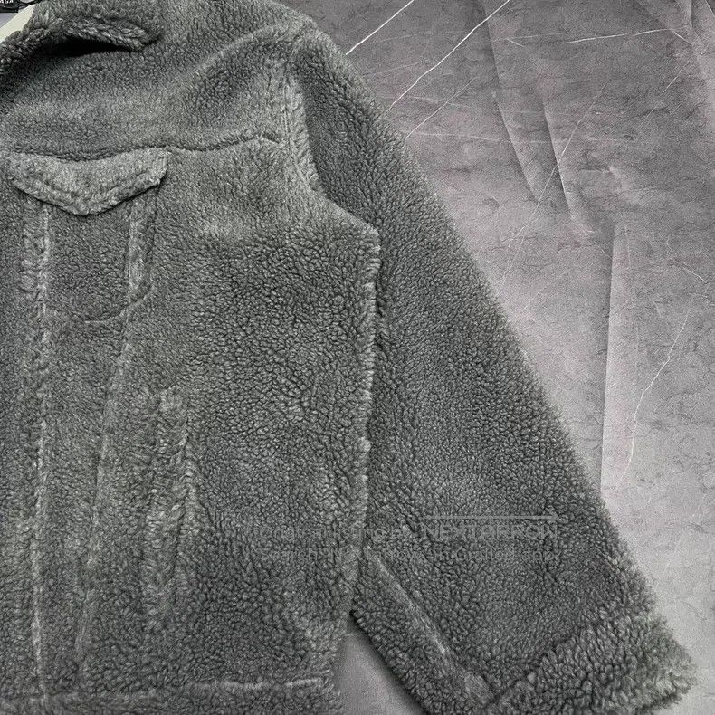 Balenciaga Balenciaga Gray teddy lamb fleece jacket Size US S / EU 44-46 / 1 - 4 Thumbnail