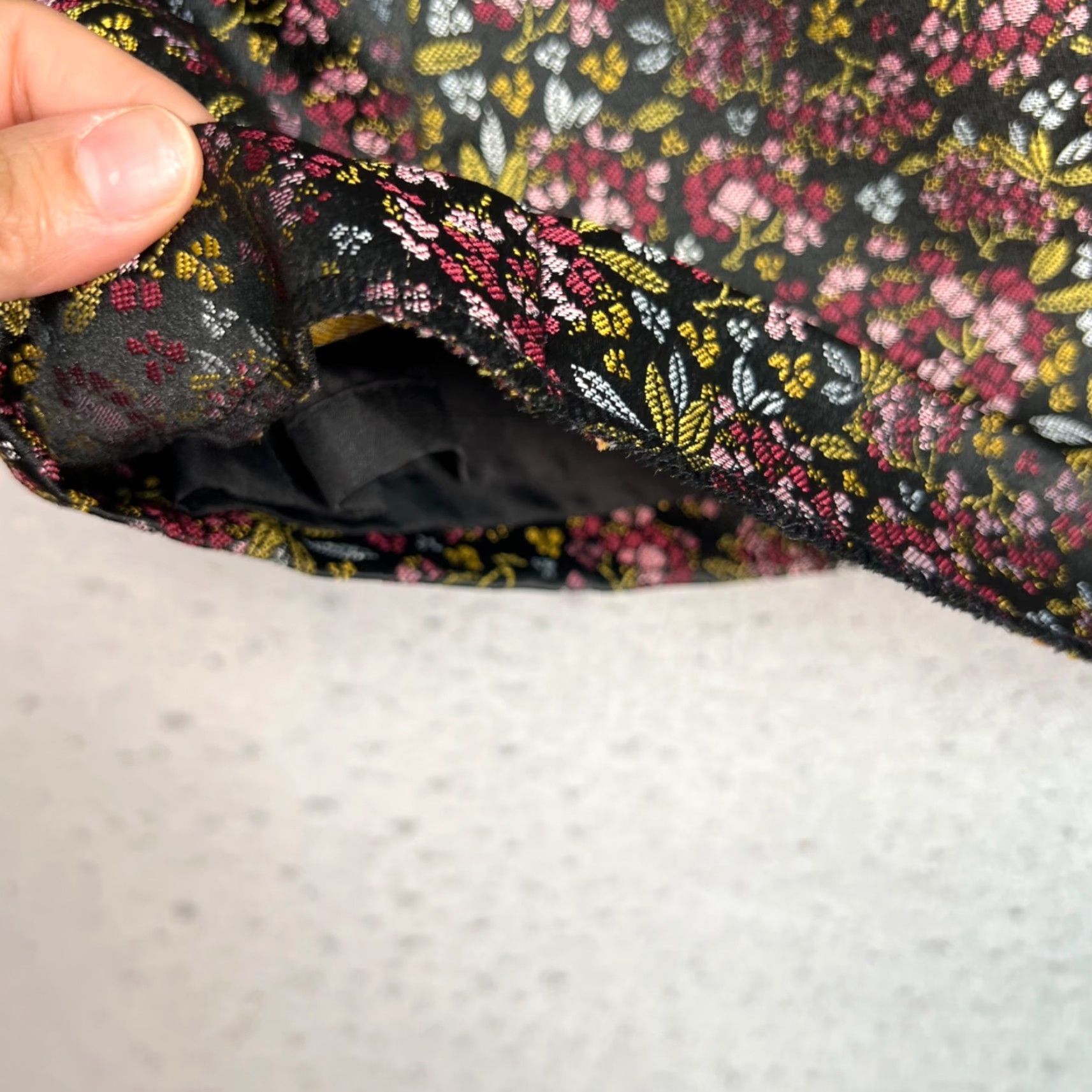 Loft Loft Ann Taylor Black Pink Floral Printed Pencil Skirt Womens 4 Polyester Short Slim Fit Size 27" / US 4 / IT 40 - 7 Thumbnail