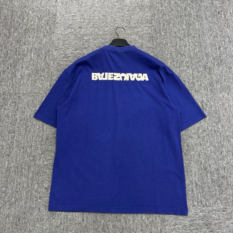 Balenciaga Balenciaga Reverse monogram printed short sleeve Size US S / EU 44-46 / 1 - 5 Thumbnail