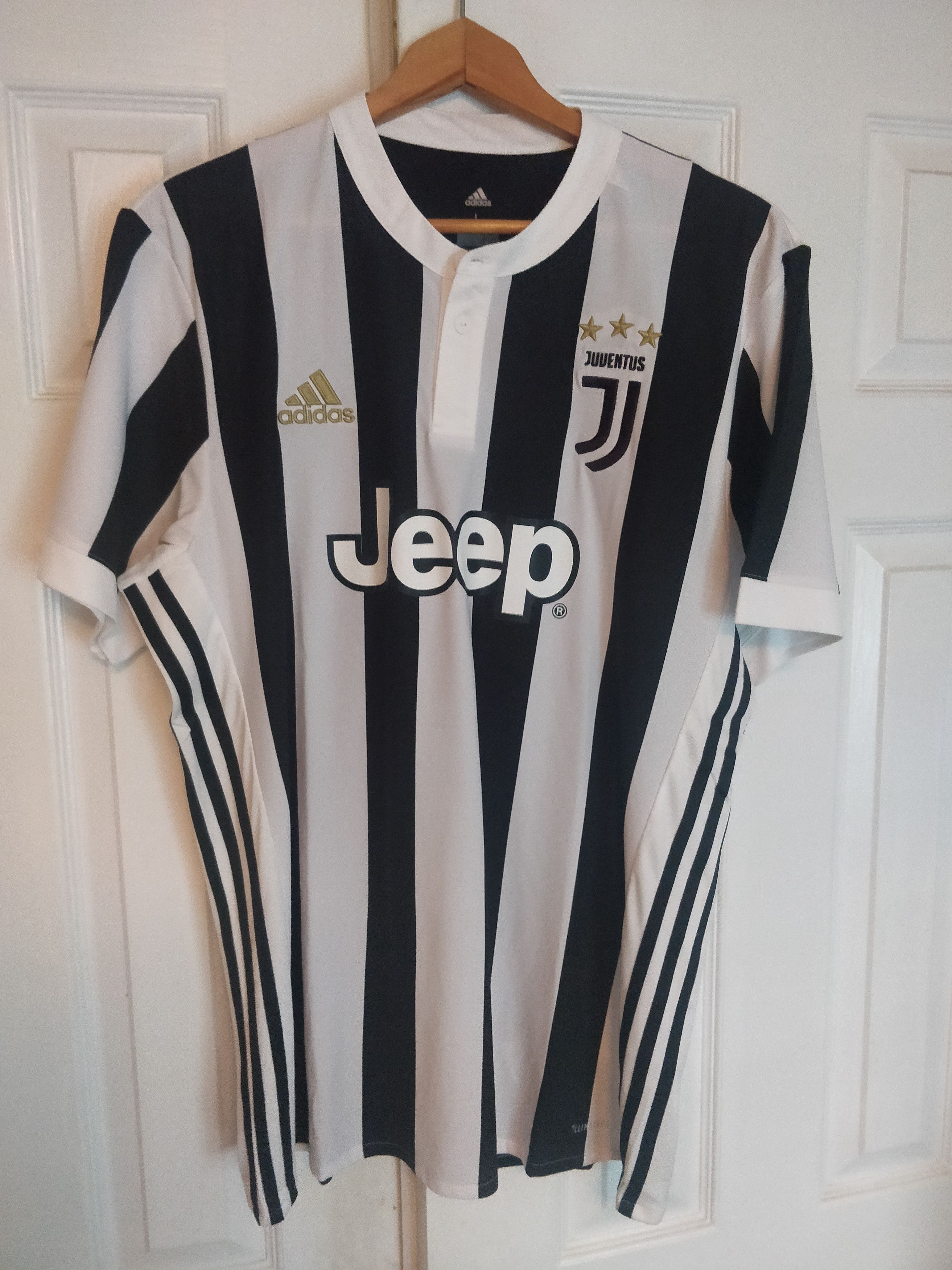 Adidas Juventus 2017 Home Jersey Adidas Size US L / EU 52-54 / 3 - 1 Thumbnail