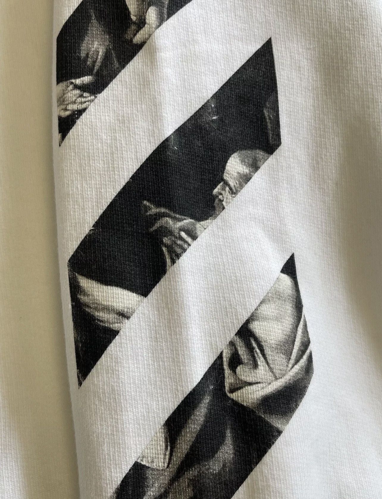 Off-White Size L - OFF-WHITE Caravaggio Square Graphic Sweatshirt Size US L / EU 52-54 / 3 - 5 Thumbnail