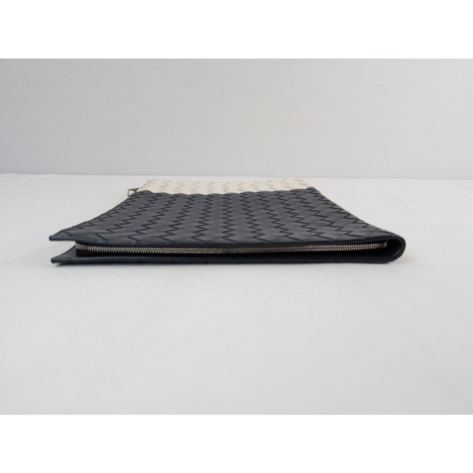 Bottega Veneta o1rshd1 Size: OS / Case Avenue Intreccio 15 BI/Avenue Wallet Size ONE SIZE - 5 Thumbnail