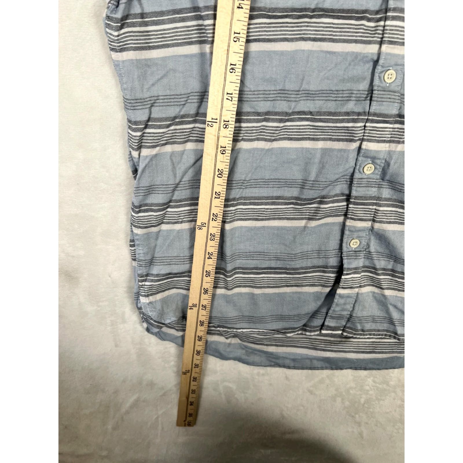 Quiksilver Vtg Quiksilver Shirt Mens XL Blue Striped Modern Fit Short Sleeve Button Front Size US XL / EU 56 / 4 - 4 Thumbnail