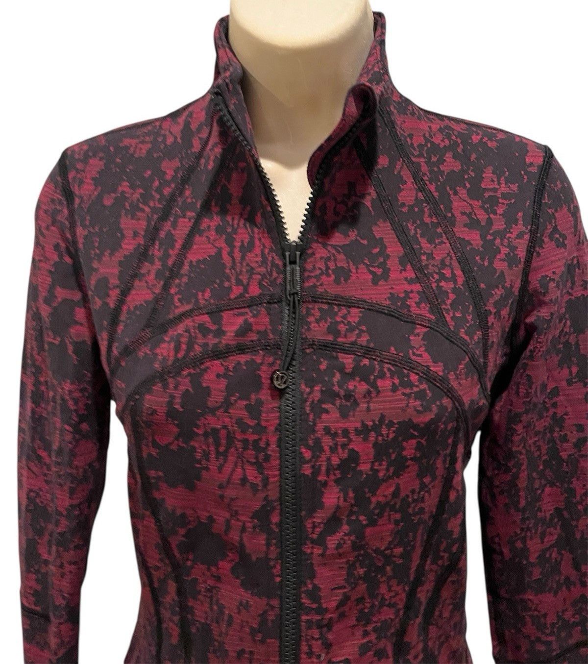 Lululemon Lululemon Scatter Blossom Garnet Define Jacket Size S / US 4 / IT 40 - 6 Thumbnail