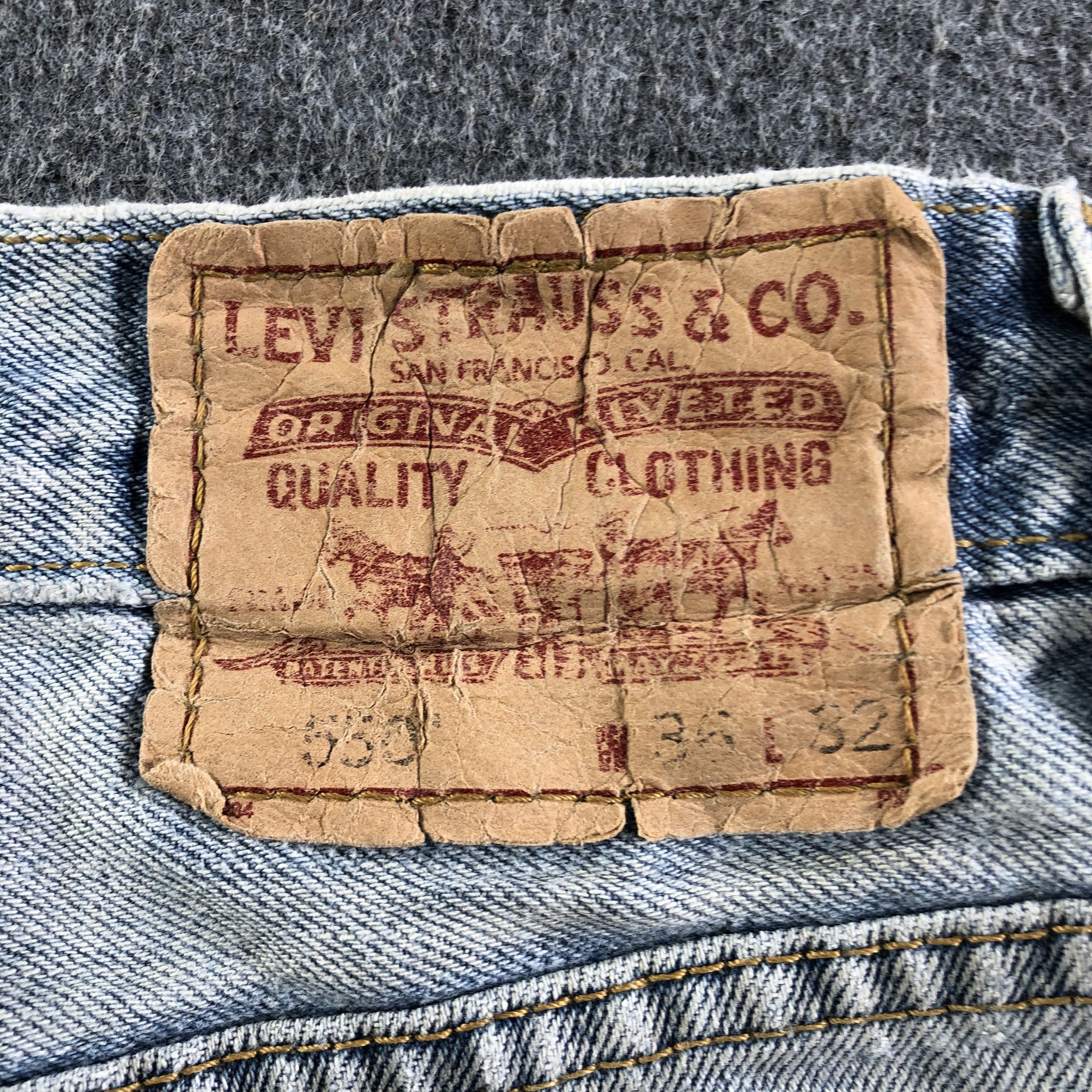 Levi's Vintage Light Wash Levis 550 Jeans-J3290 Size US 35 - 5 Thumbnail