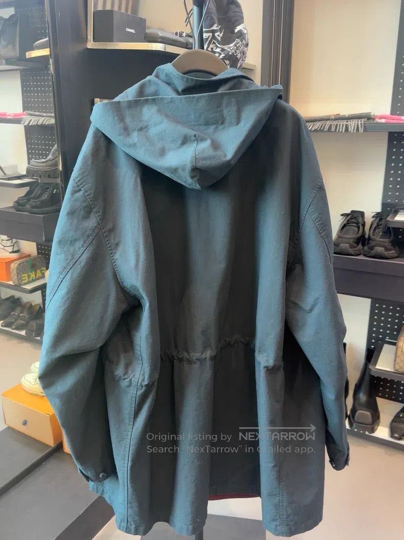 Balenciaga Balenciaga Solid Color Mid-Length Hooded Long Sleeve Park Size US S / EU 44-46 / 1 - 4 Thumbnail