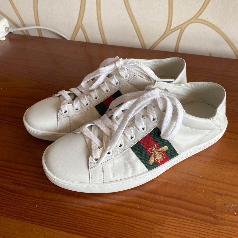 Gucci Gucci Ace Leather Bee Low-Top Sneakers Size US 6.5 / EU 39-40 - 1 Thumbnail
