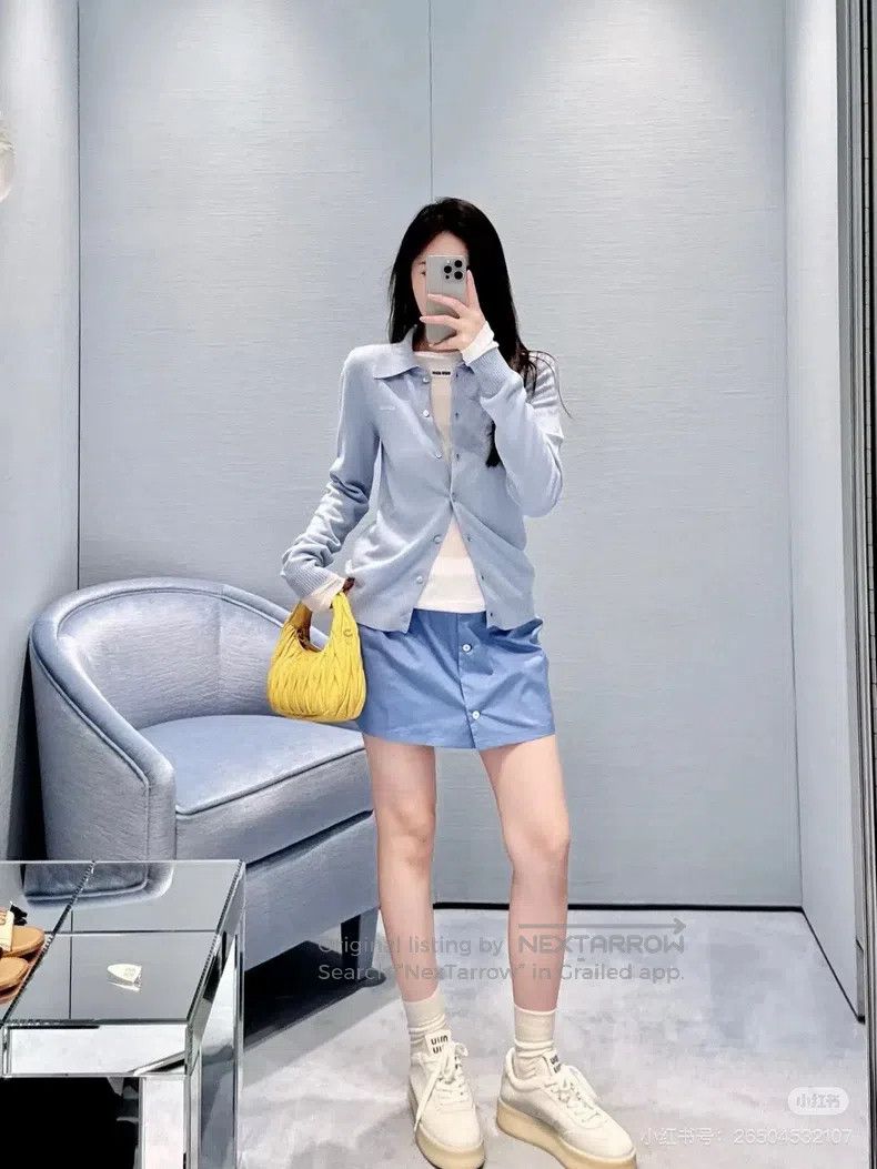 Miu Miu Miu Miu 40 24 100% cashmere polo cardigan in autumn and win Size M / US 6-8 / IT 42-44 - 9 Thumbnail