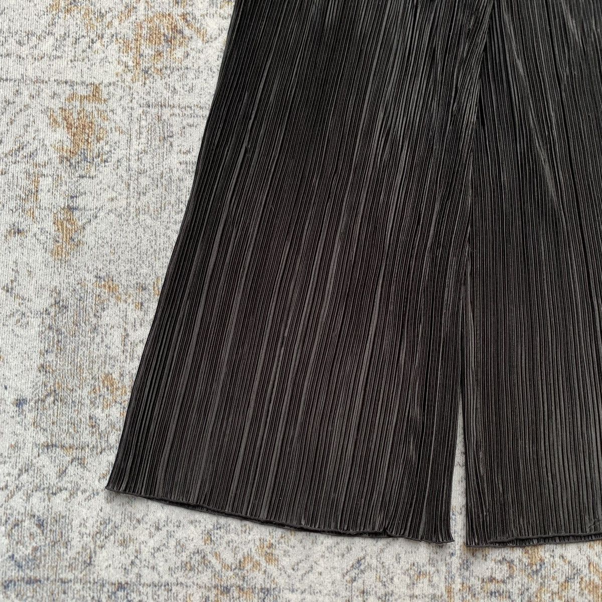 Japanese Brand × Vintage Rare Japanese Brand Issey Style Uniqlo Pleats Pants Size US 29 - 4 Thumbnail