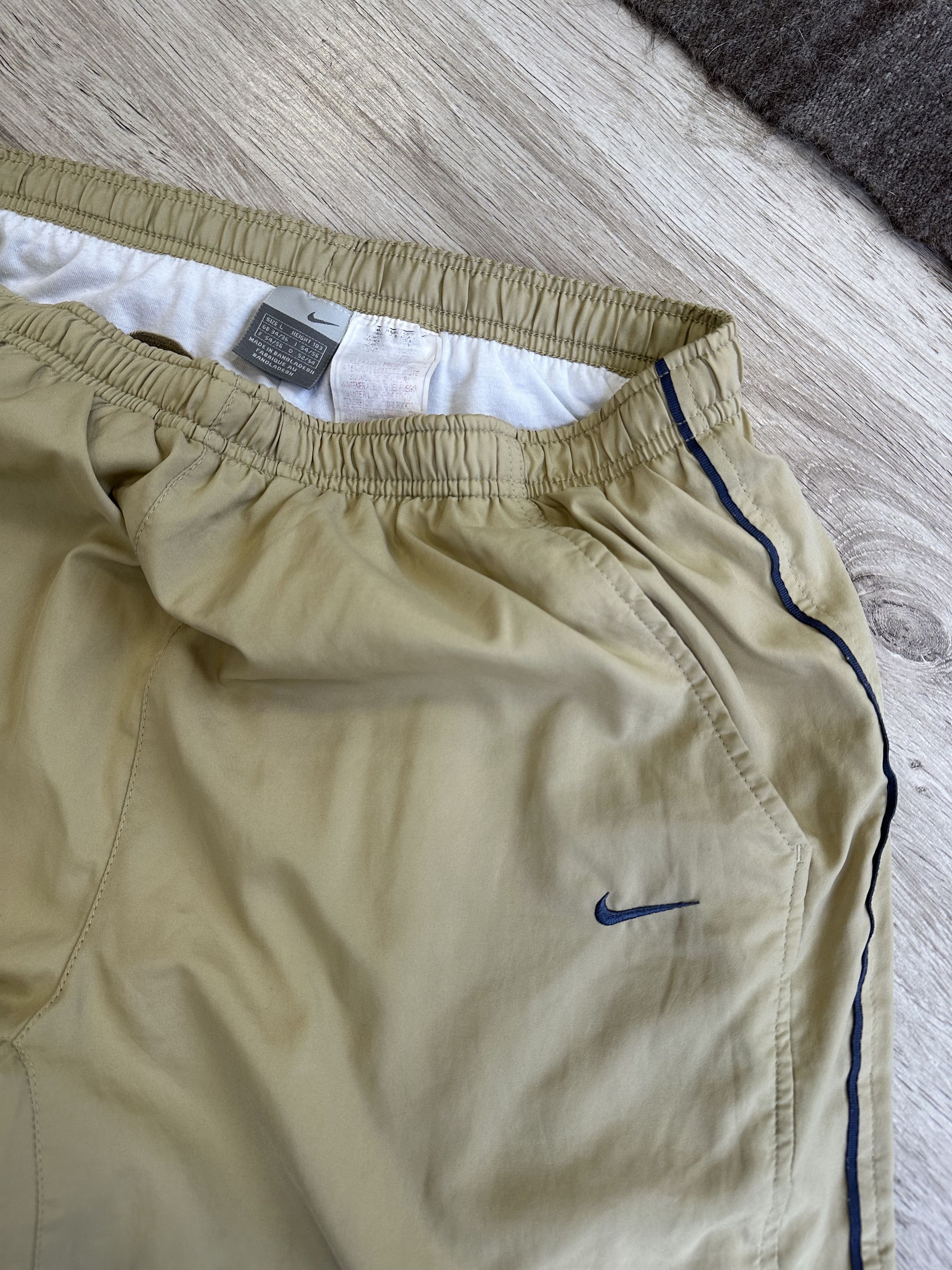 Nike × Vintage Nike y2k Vintage Nylon Track Pants 5621AC Size US 32 / EU 48 - 4 Thumbnail