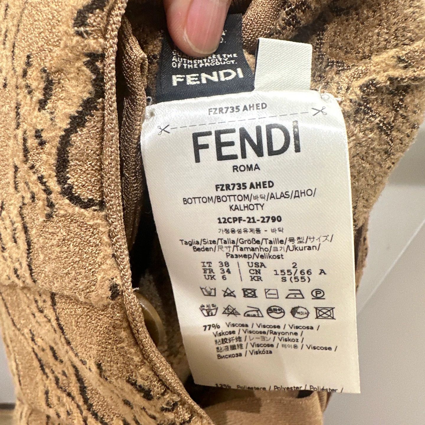 Fendi Fendi all over print Women's pants 38 no tag Size 26" / US 2 / IT 38 - 3 Thumbnail
