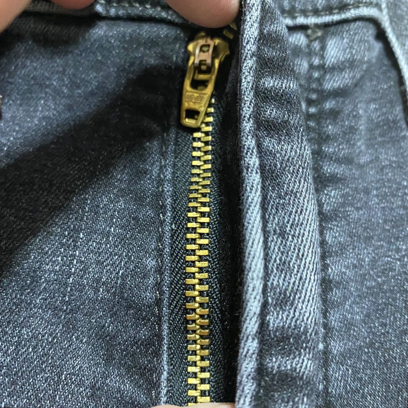 Levi's VINTAGE Levis Womens Jeans sz 31 Gray Dark Wash Denim Shaping Skinny Leg Mid Rise Size 24" / US 00 / IT 34 - 7 Thumbnail