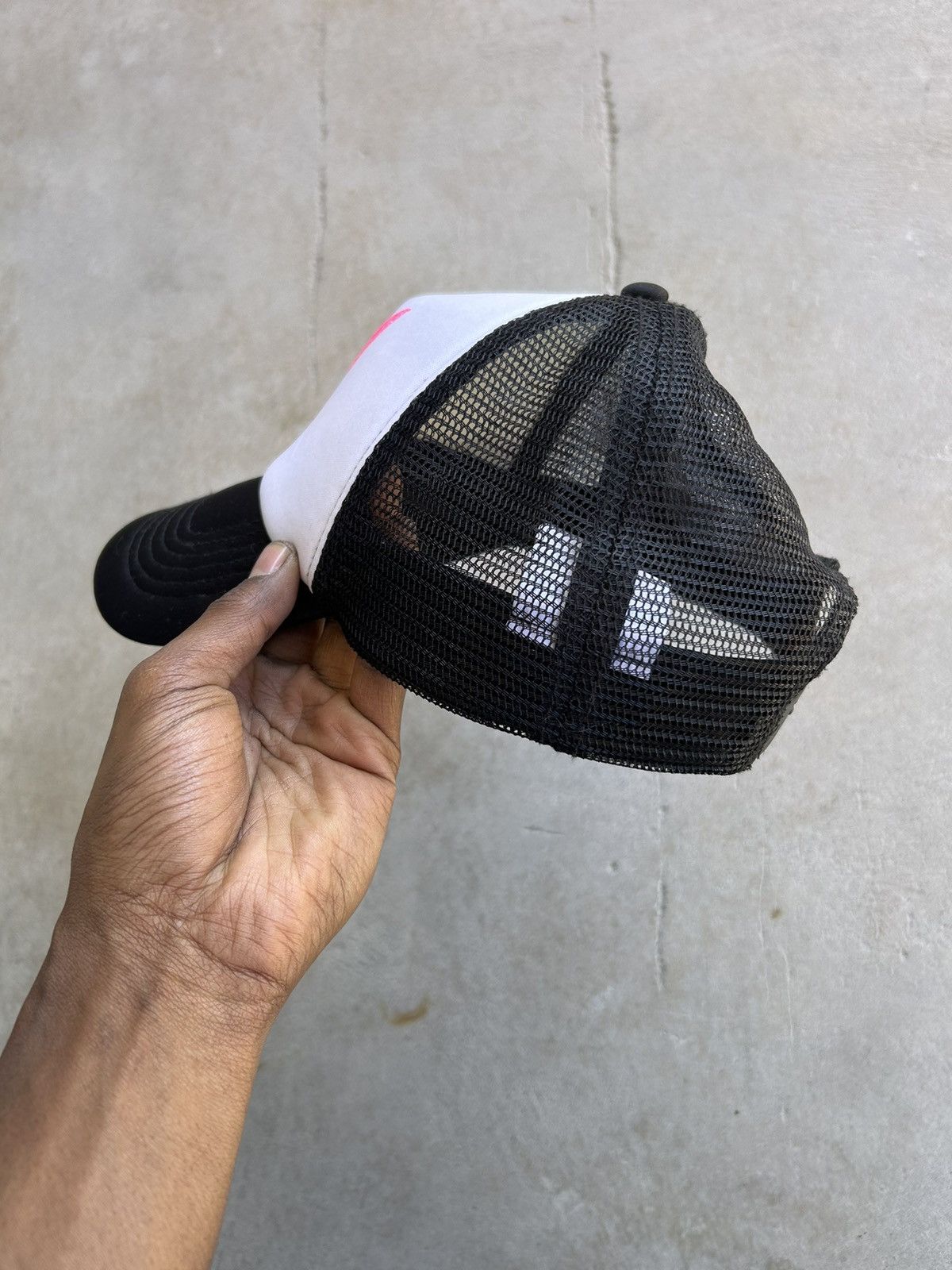 Playboy × Vintage Playboy Snapback White Hat w pink Rhinestones Bunny Size ONE SIZE - 2 Thumbnail