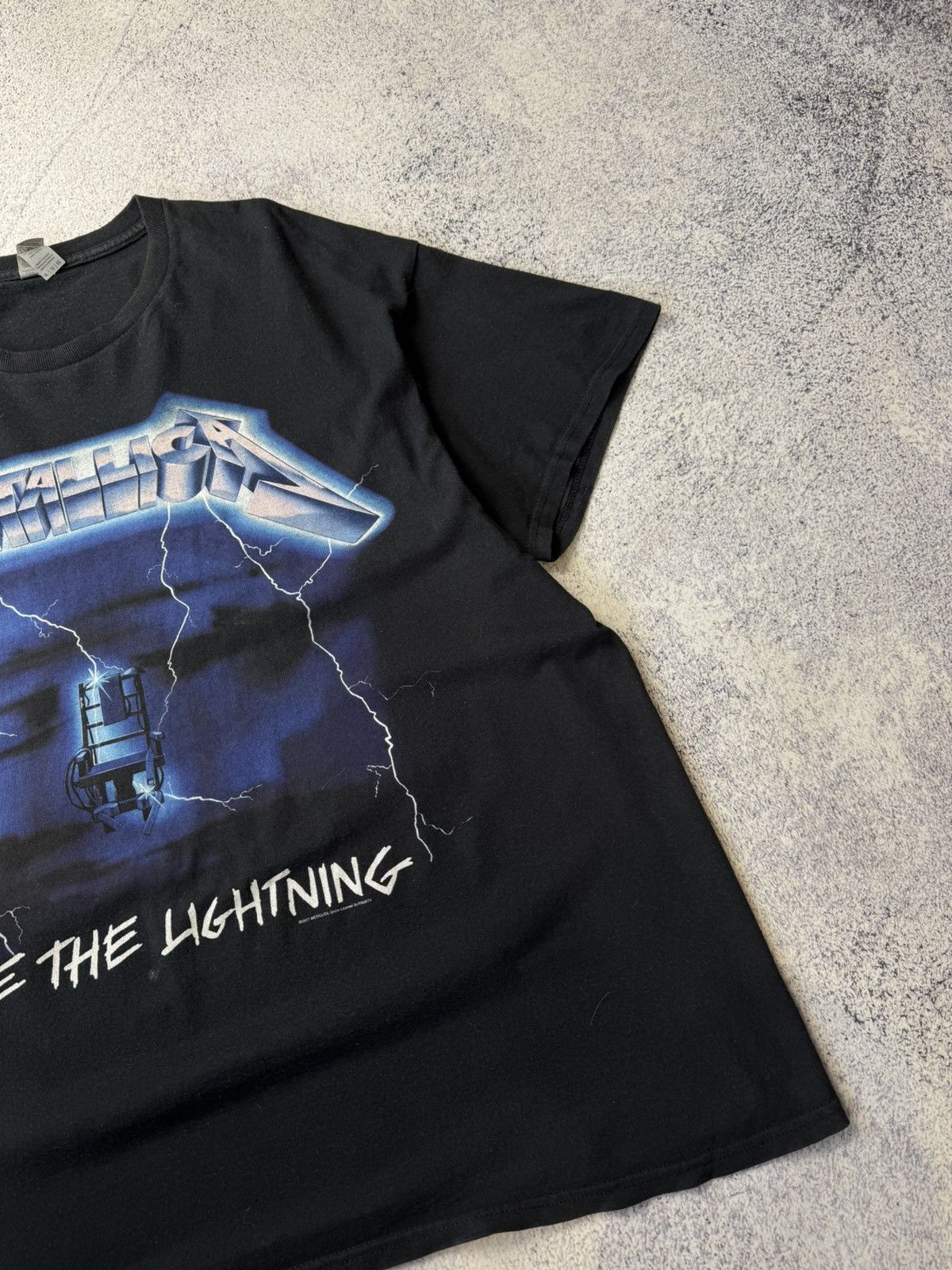 Band Tees × Vintage Vintage Metallica 2017 Ride The Lightning Sun Faded T-Shirt Size US XL / EU 56 / 4 - 8 Thumbnail