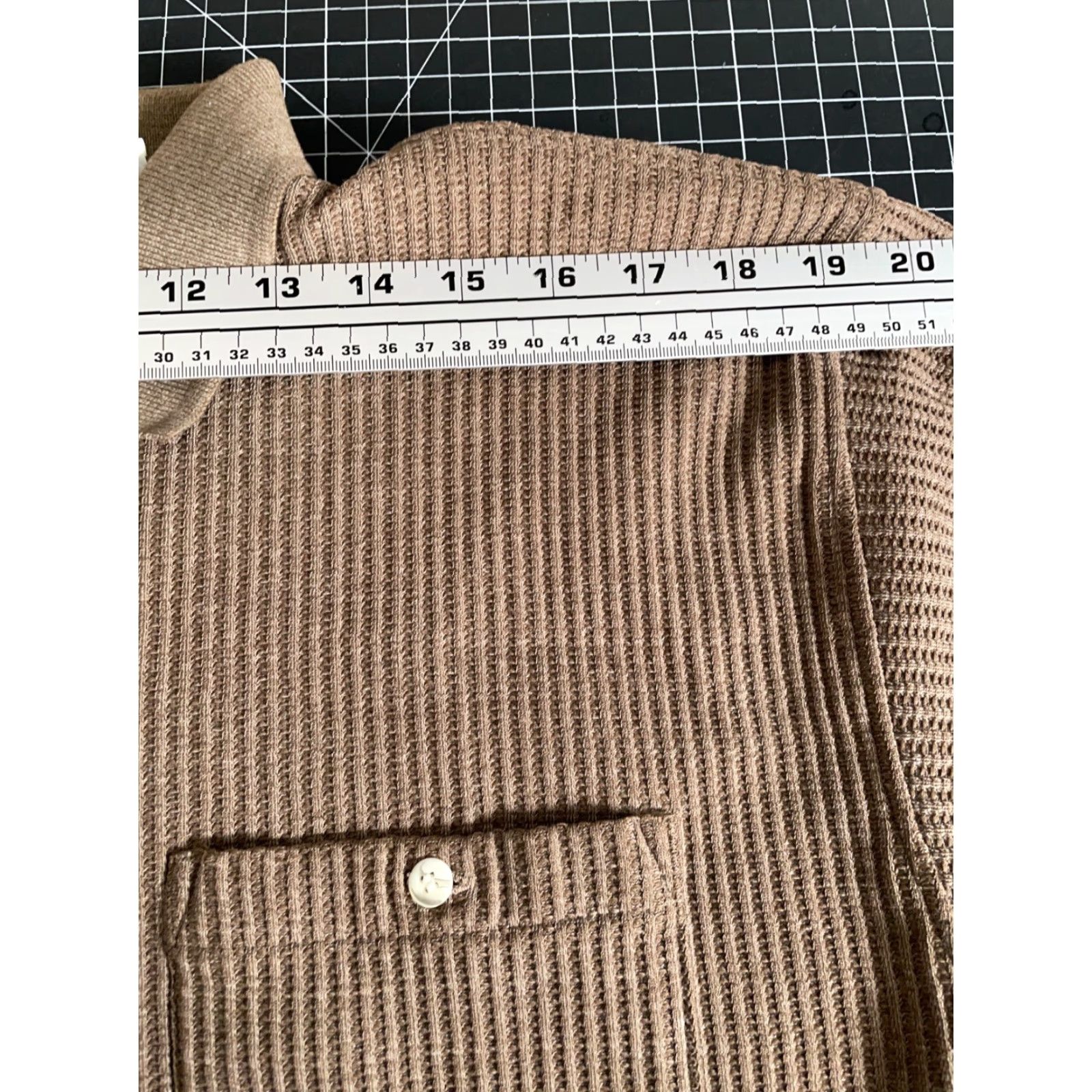 Vintage VINTAGE John Blair Polo Shirt Mens M Brown 90s Textured Waffle Knit Long Sleeve Casual Polo Size US M / EU 48-50 / 2 - 7 Thumbnail