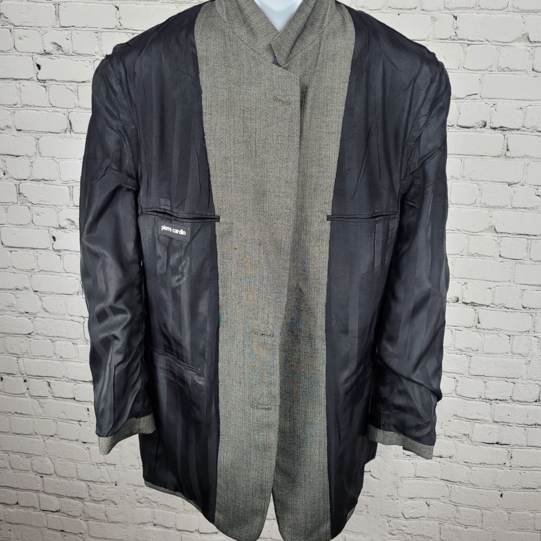 Pierre Cardin VINTAGE Pierre Cardin Grey 2 Button Ventless Notch Blazer Sport Coat Suit Jacket USA 42L Size 42R - 5 Thumbnail