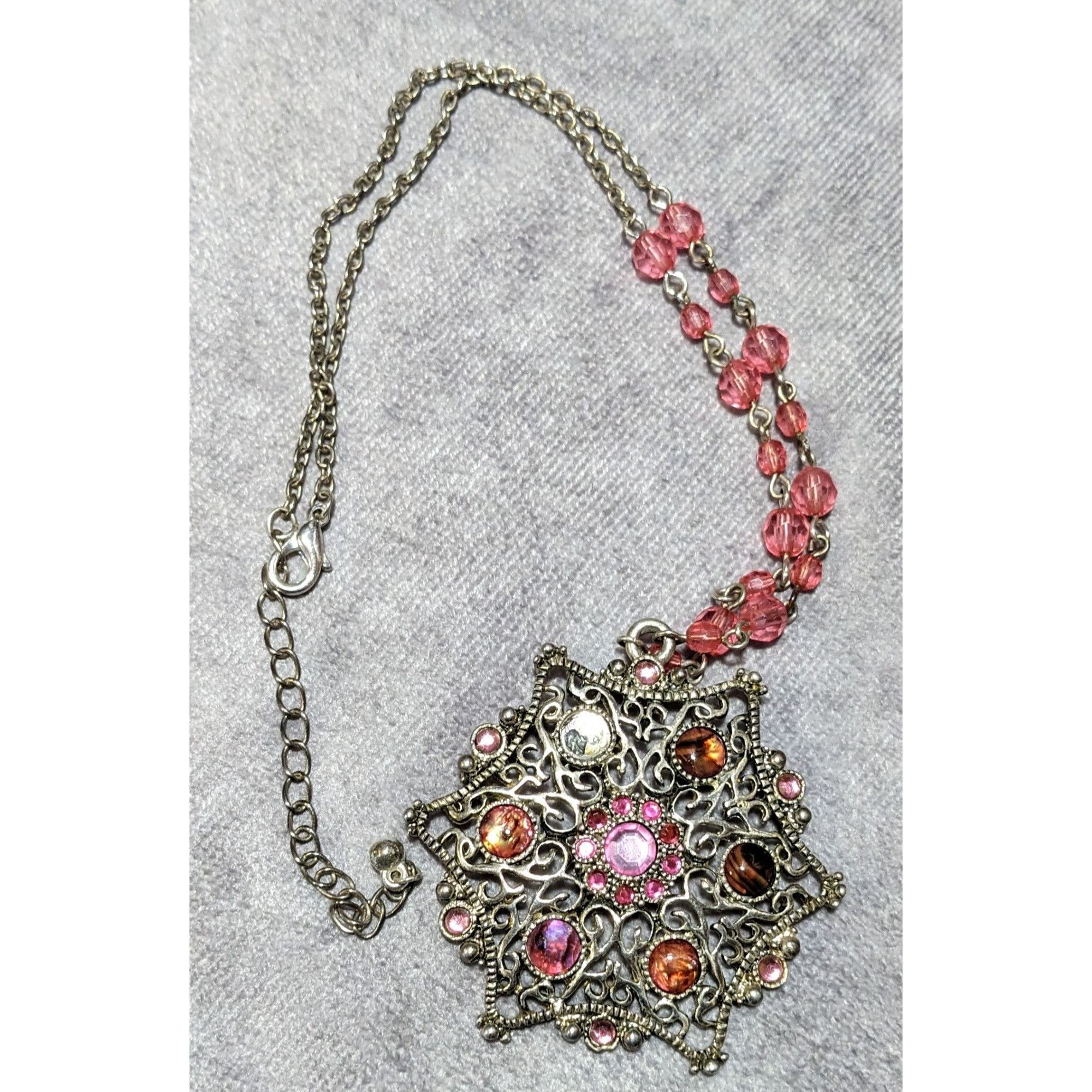 Other Vintage Coquette Pink And Silver Beaded Snowflake Necklace Size ONE SIZE - 11 Thumbnail