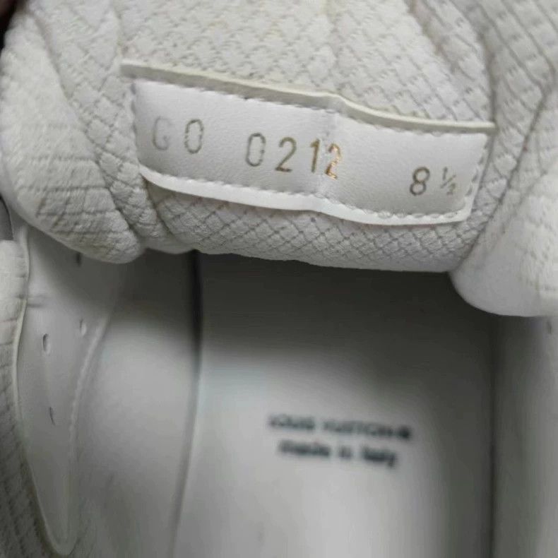 Louis Vuitton LV Runner Tatic Sneakers Size 42.5-2506 Size US 9.5 / EU 42-43 - 4 Thumbnail