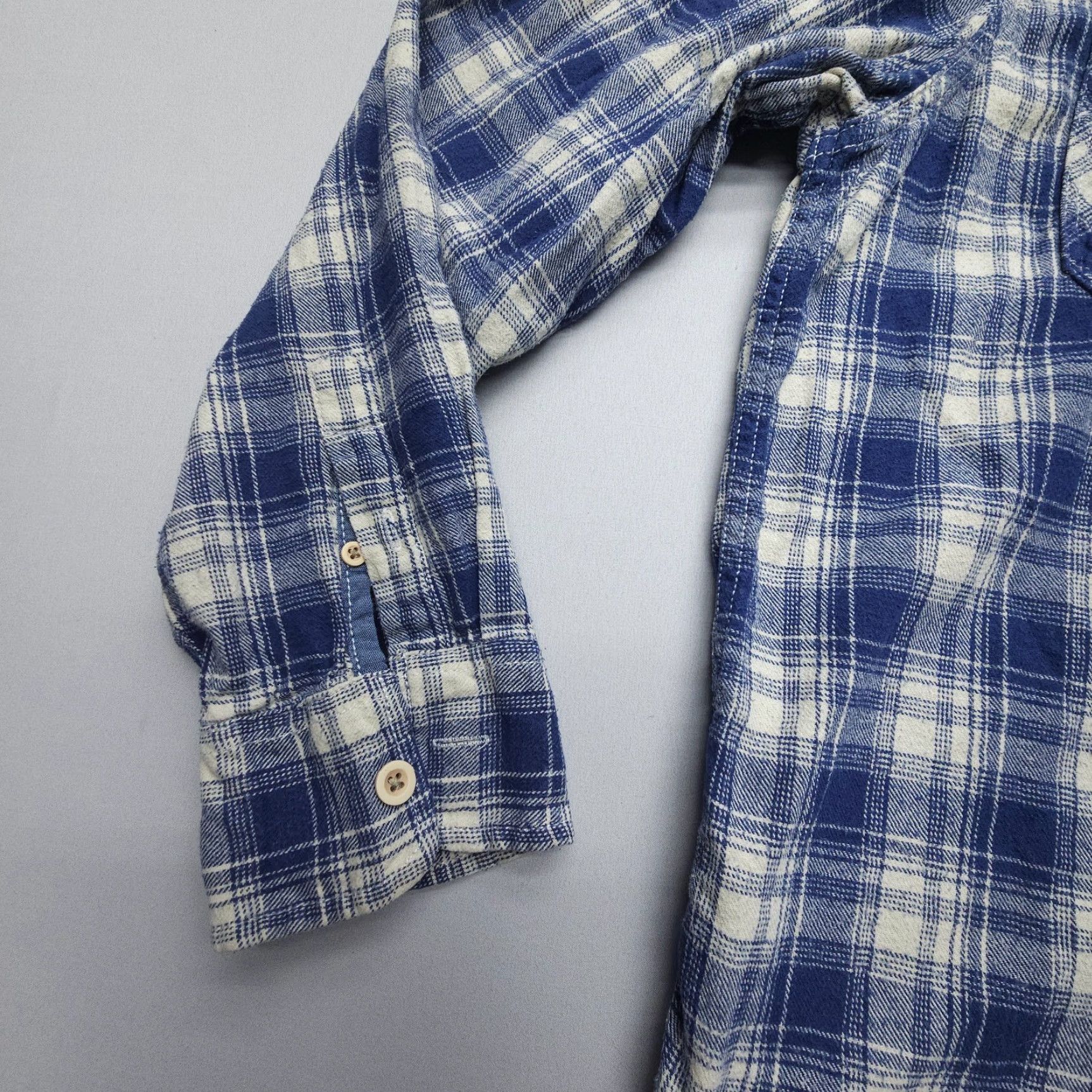 American Eagle Outfitters American Eagle Outfitters Button-Up Shirt Mens 2XL Blue Plaid Cotton Flannel Long Sleeve Classic Outdoor Casual Shirt Size US XXL / EU 58 / 5 - 4 Thumbnail