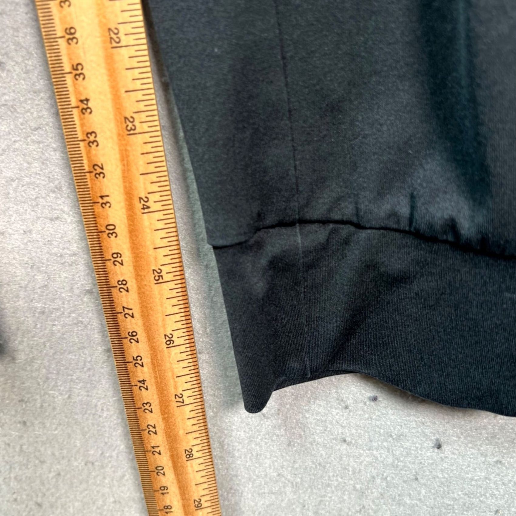Uniqlo Uniqlo Mens Small Black Ultra Stretch Jogger Pants Drawstring Slim Tapered Pockets Solid 28in Inseam Regular Fit Casual Shoes? Size US 29 - 7 Thumbnail