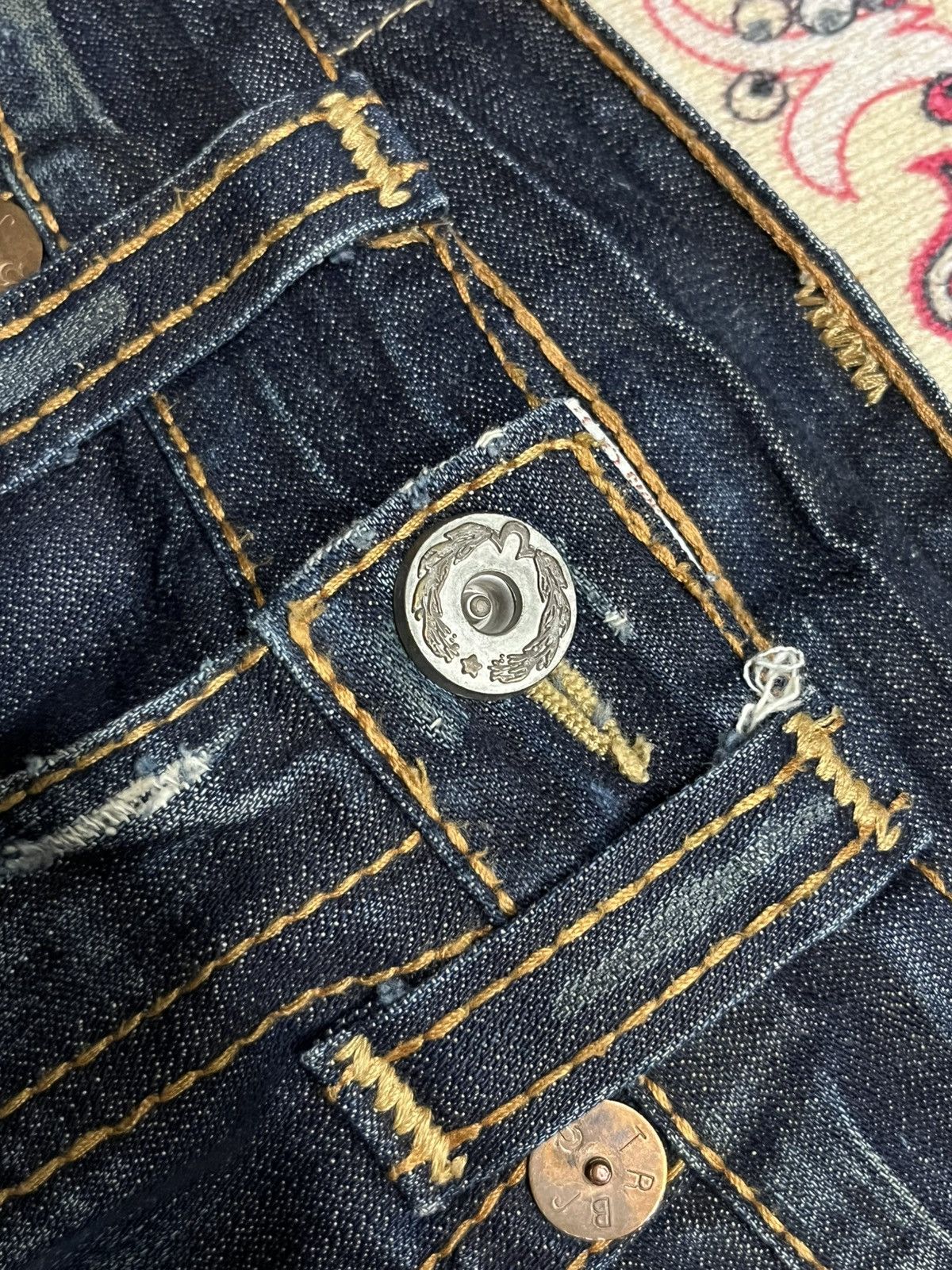 True Religion Vintage True Religion Dark Blue Distress Heavy Whisker Jeans Size US 30 / EU 46 - 5 Thumbnail