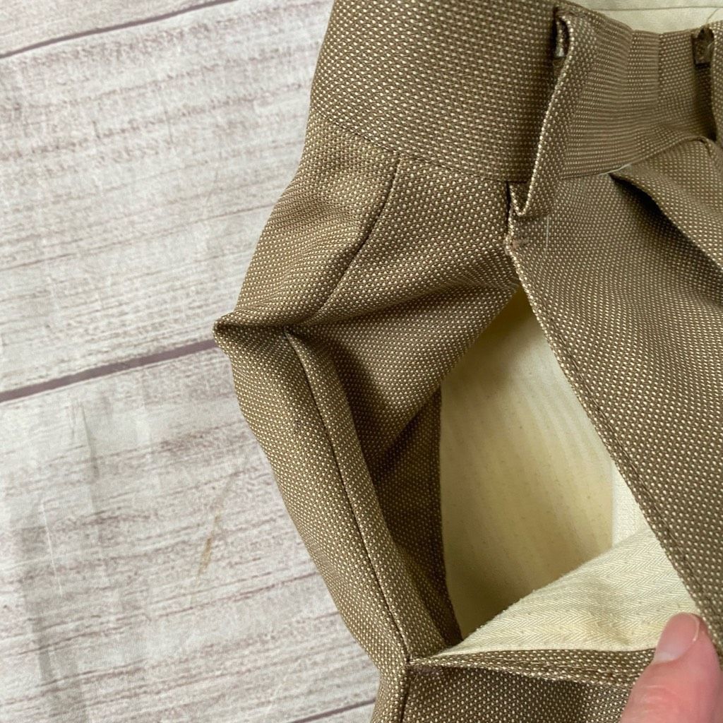 Ralph Lauren Ralph Lauren wool tan suit w/fully lined 3 button jacket and Size 44R - 14 Thumbnail