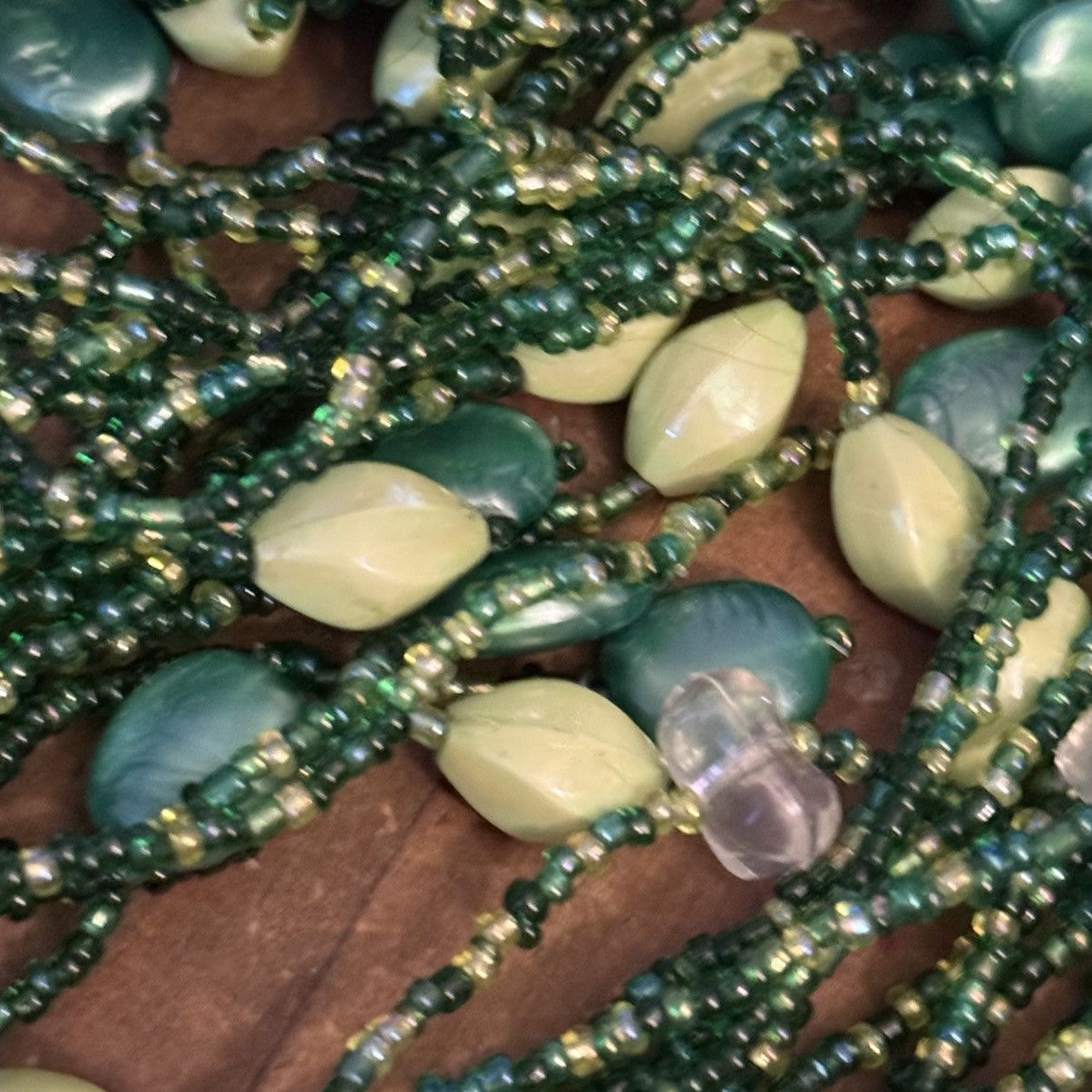 Vintage Vintage green multi strand convertible seed bead necklace Size ONE SIZE - 6 Thumbnail