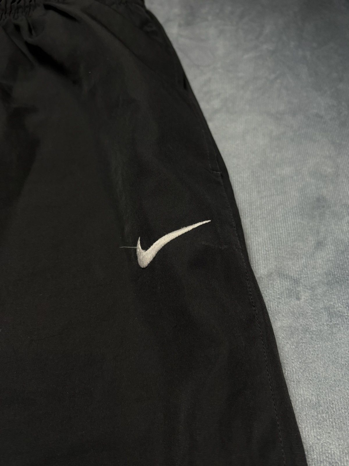 Nike Nike Black Track Pants Joggers Swoosh Logo – Größe L Size US 40 / EU 56 - 2 Thumbnail