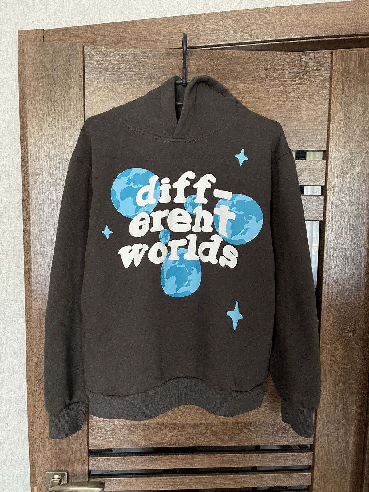 Other Different Worlds Hoodie Pullover Size US M / EU 48-50 / 2 - 2 Thumbnail