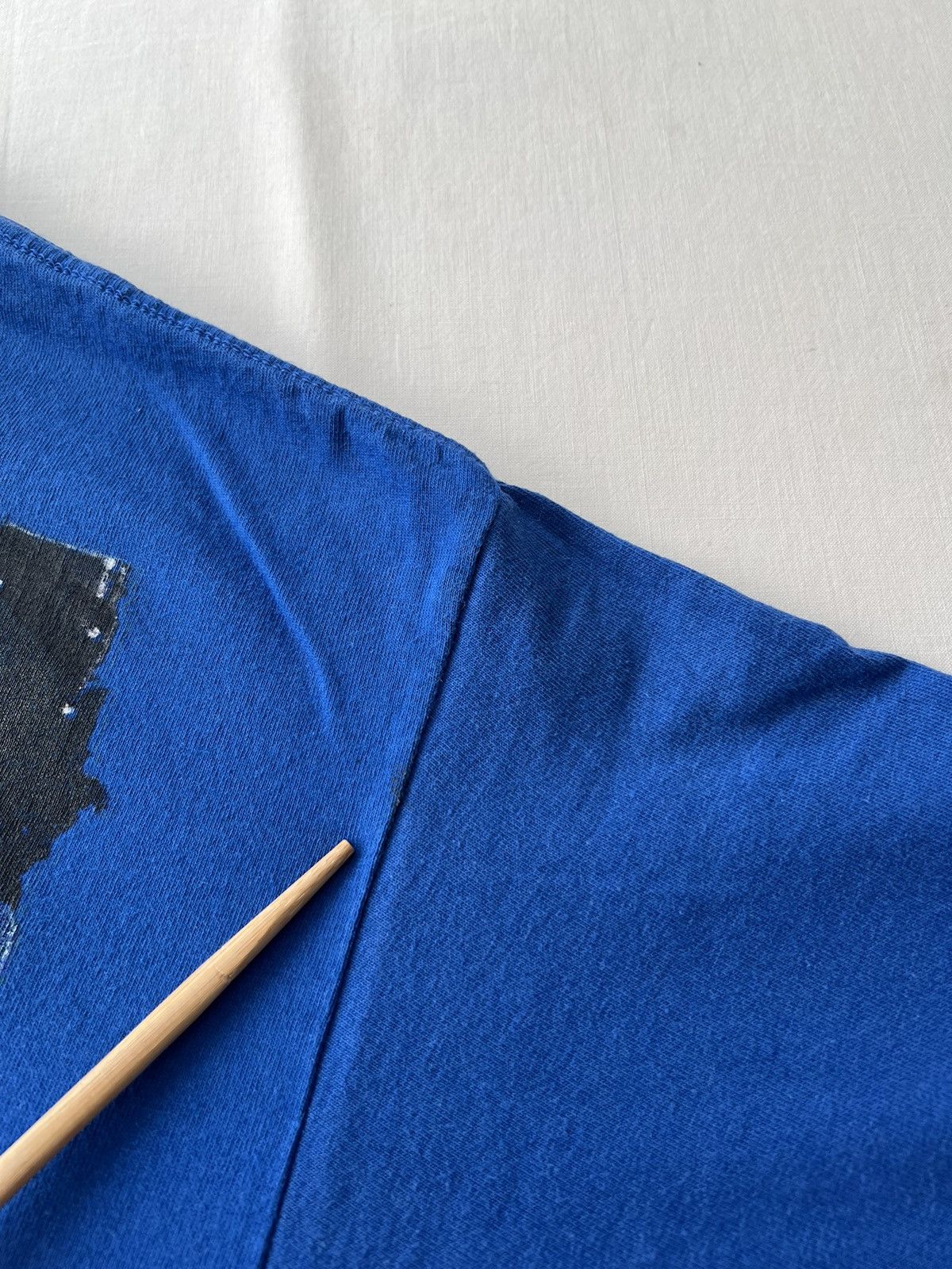 Marlboro Vintage 90s Marlboro Unlimited Wolf Pocket Blue T-shirt Size US XL / EU 56 / 4 - 15 Thumbnail