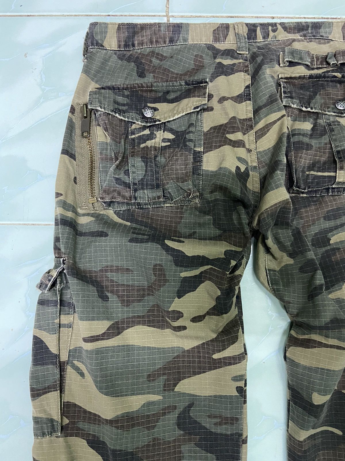 Alpha Industries Alpha industries cargo pants camouflage distressed Size US 34 / EU 50 - 9 Thumbnail