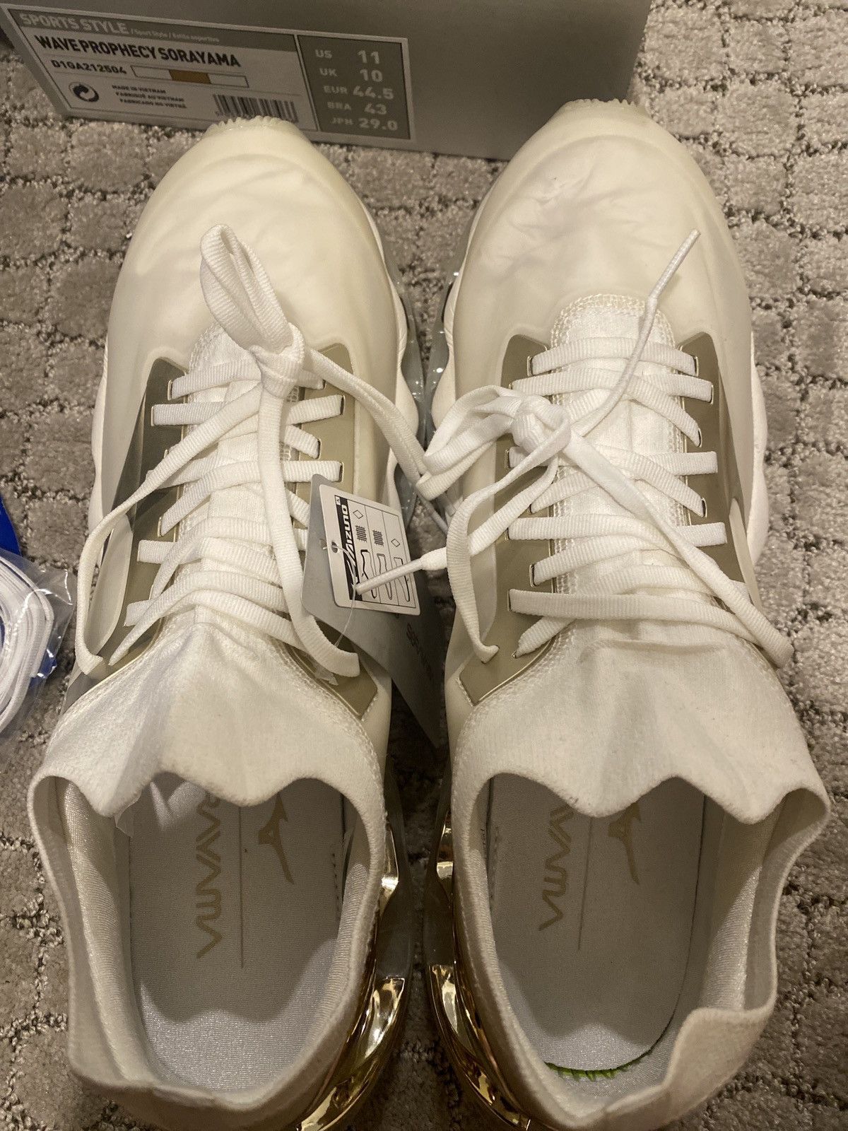 Club Sorayama Mizuno X Sorayama wave prophecy champagne gold Size US 11 / EU 44 - 15 Thumbnail