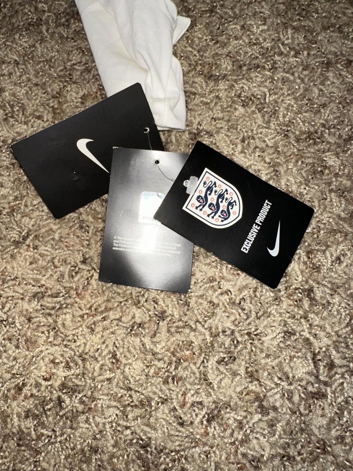 Nike Nike Men’s Core Type England National White Spellout Graphic Football/soccer Tee Size US S / EU 44-46 / 1 - 8 Thumbnail