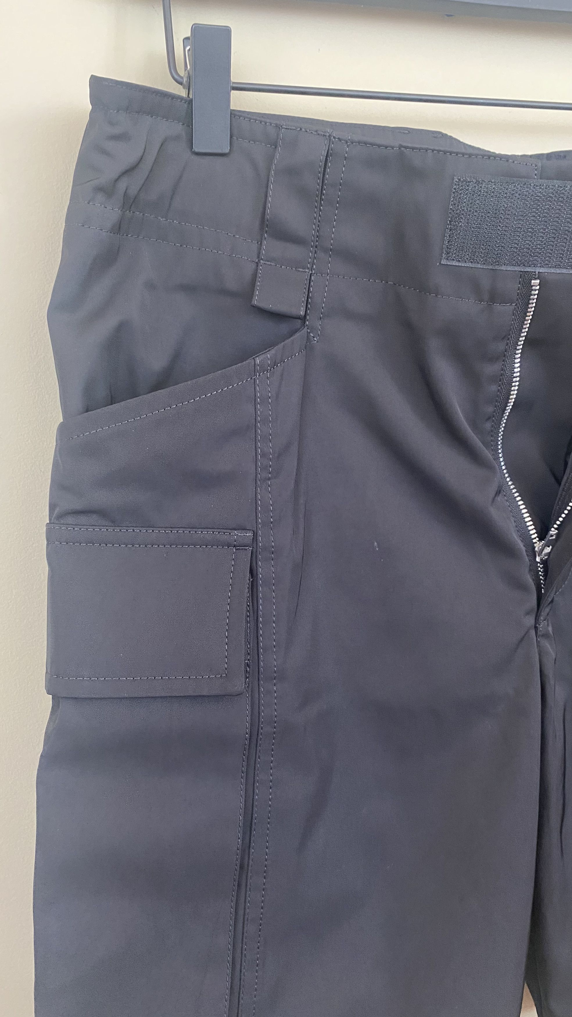1017 ALYX 9SM 1017 ALYX 9SM Cargo Shorts Black Size US 32 / EU 48 - 7 Thumbnail