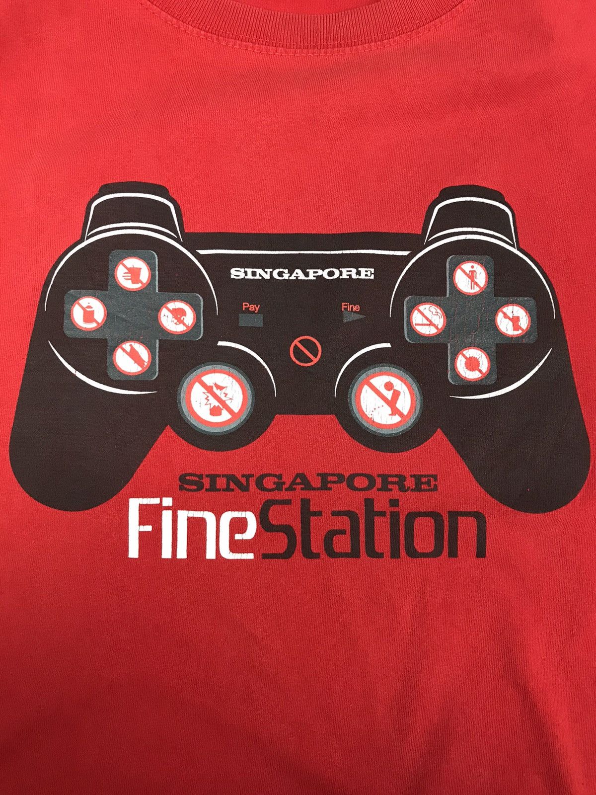 Vintage Vintage Y2k Singapore Fine Station Tee art Size US L / EU 52-54 / 3 - 4 Thumbnail