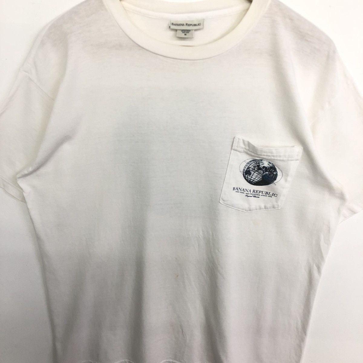 Banana Republic × Vintage Vintage Banana Republic Original Classic Backprint Tshirt Size US M / EU 48-50 / 2 - 5 Thumbnail