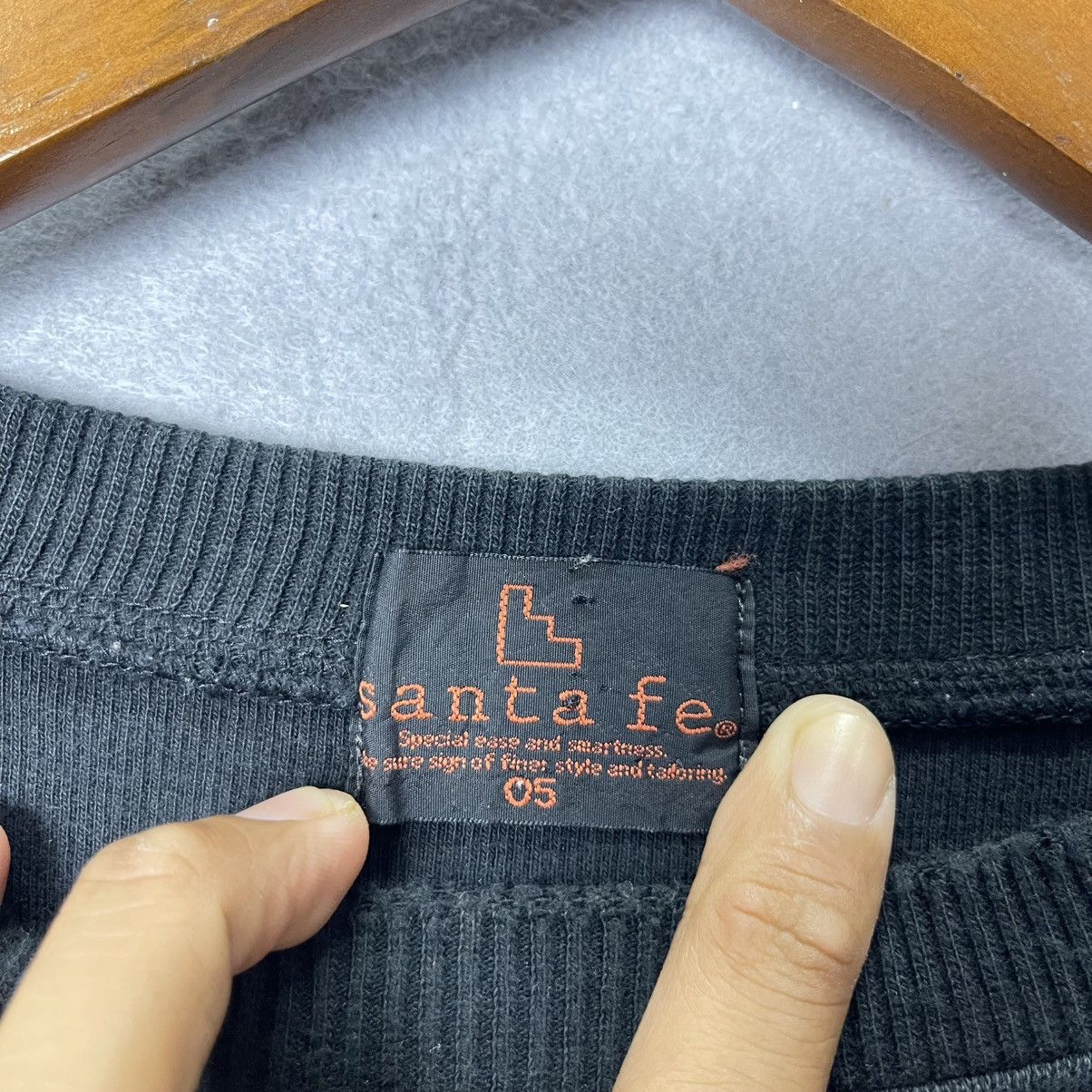 Japanese Brand Vintage Santa Fe Graphic Crewneck Sweatshirt Black Big Logo Size US XL / EU 56 / 4 - 10 Thumbnail