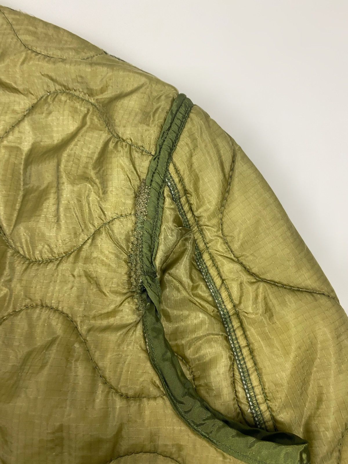 Vintage 1970’s Vintage Repaired US Army M-65 Liner Jacket Size US M / EU 48-50 / 2 - 10 Thumbnail